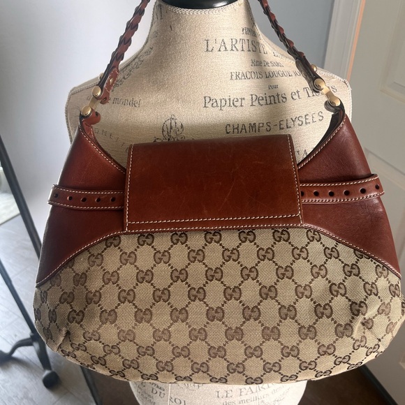 Gucci GG Canvas & Leather Shoulder Bag - Picture 5 of 11